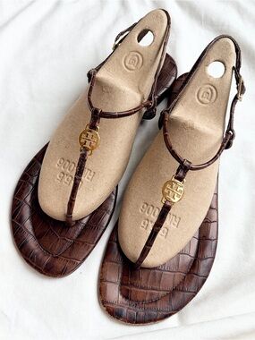 Tory Burch Brown Croc-Embossed T-Strap Sandals with Gold Logo